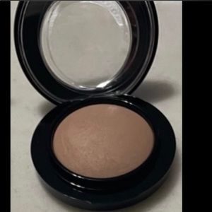 Authentic Brand New MAC Blush +free lashes🎊🎉💋